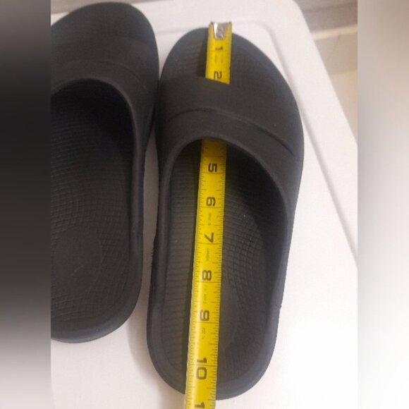 OOFOS - Black Slide Sandals M7/W9 - Picture 9 of 9